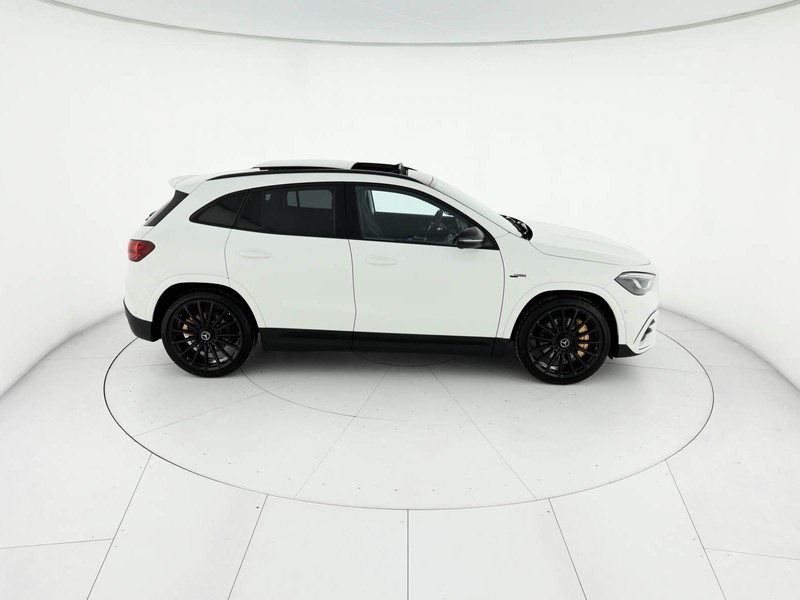 AMG GLA amg 35 amg line premium 4matic auto ibrido bianco