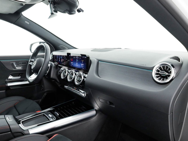 AMG GLA amg 35 amg line premium 4matic auto ibrido bianco