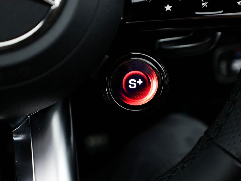 AMG GLA amg 35 amg line premium 4matic auto ibrido bianco