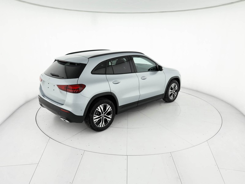 Mercedes GLA 200 d progressive advanced plus auto diesel argento