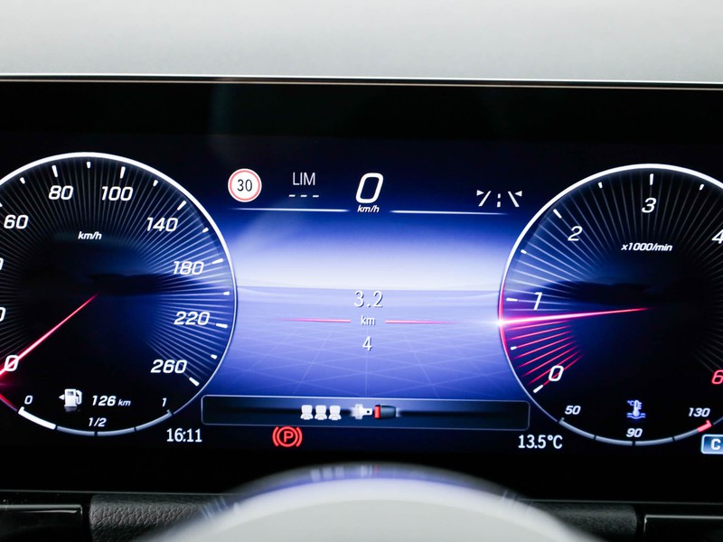 Mercedes GLA 200 d progressive advanced plus auto diesel argento