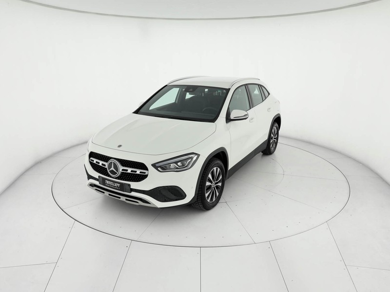 Mercedes GLA 250 e phev (eq-power) sport auto ibrido bianco