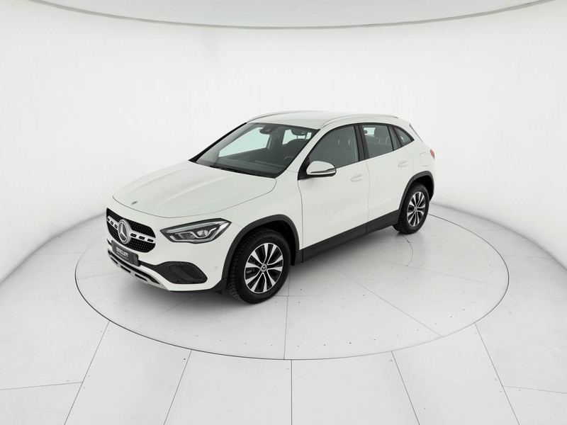 Mercedes GLA 250 e phev (eq-power) sport auto ibrido bianco