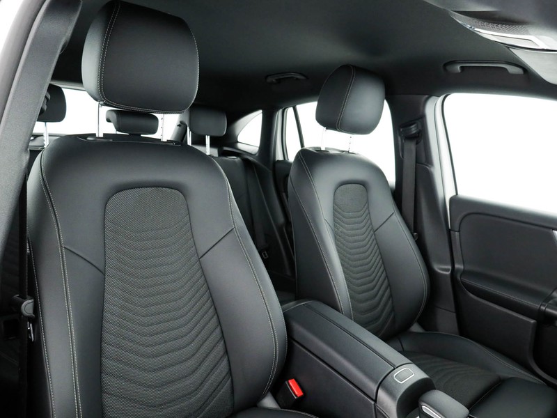 Mercedes GLA 250 e phev (eq-power) sport auto ibrido bianco