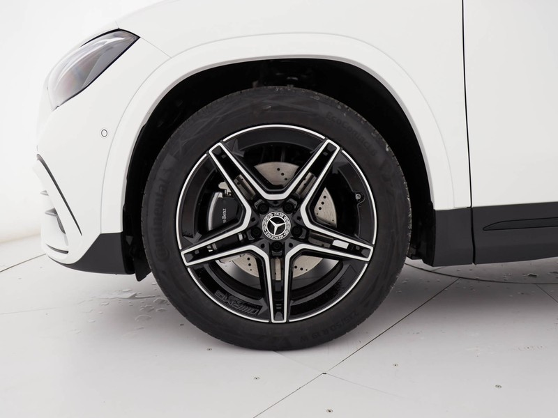 Mercedes GLA 200 d Automatic 4MATIC diesel bianco