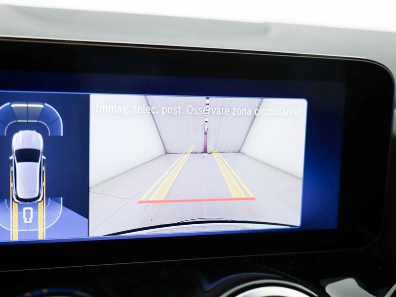 Mercedes GLA 200 d Automatic 4MATIC diesel bianco