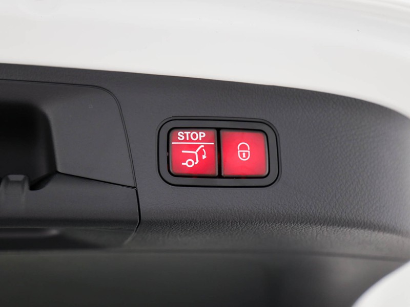 Mercedes GLA 200 d Automatic 4MATIC diesel bianco