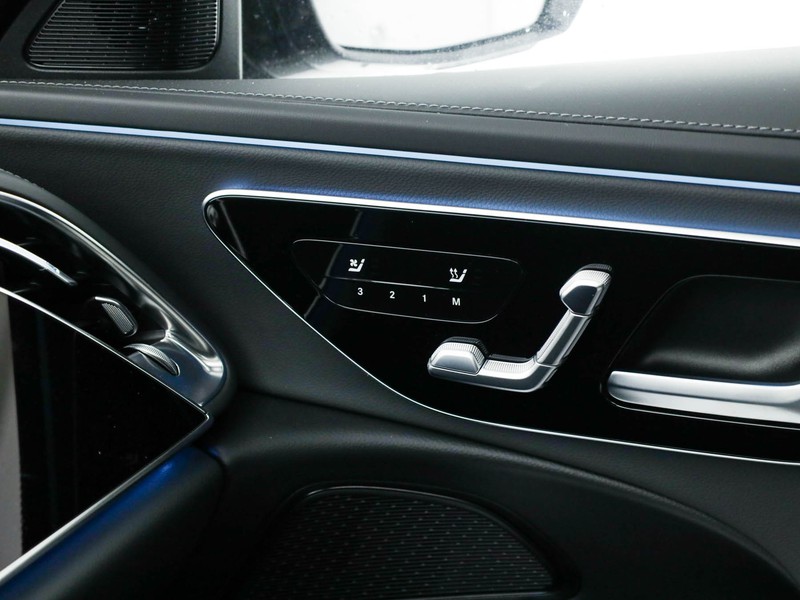 Mercedes Classe E SW E 300 e con tecnologia ibrida EQ Station Wagon