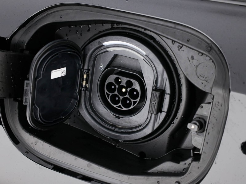 Mercedes Classe E SW E 300 DE PLUG IN 4 MATIC SW  nero