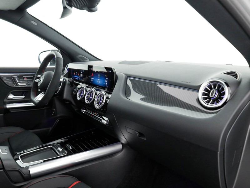 AMG GLA Mercedes-AMG 35 4MATIC benzina grigio