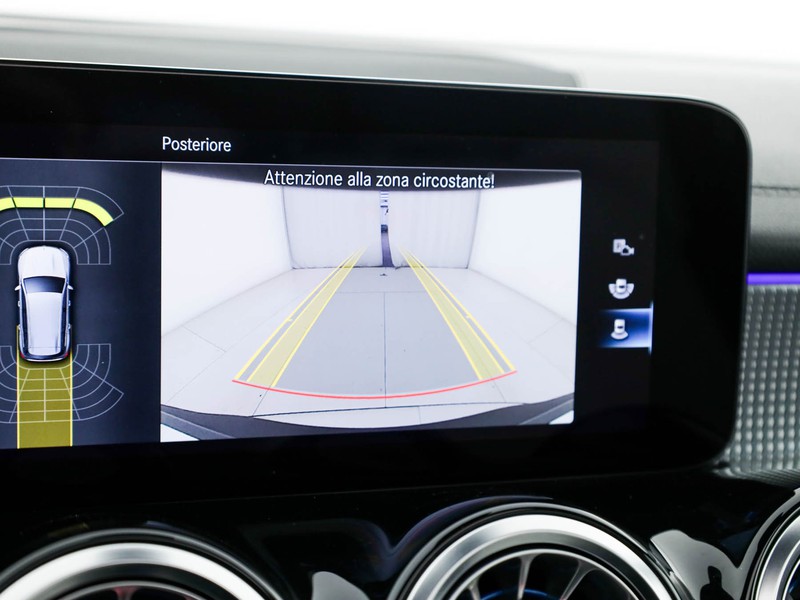 Mercedes EQB 300 sport plus edition1 4matic elettrica nero