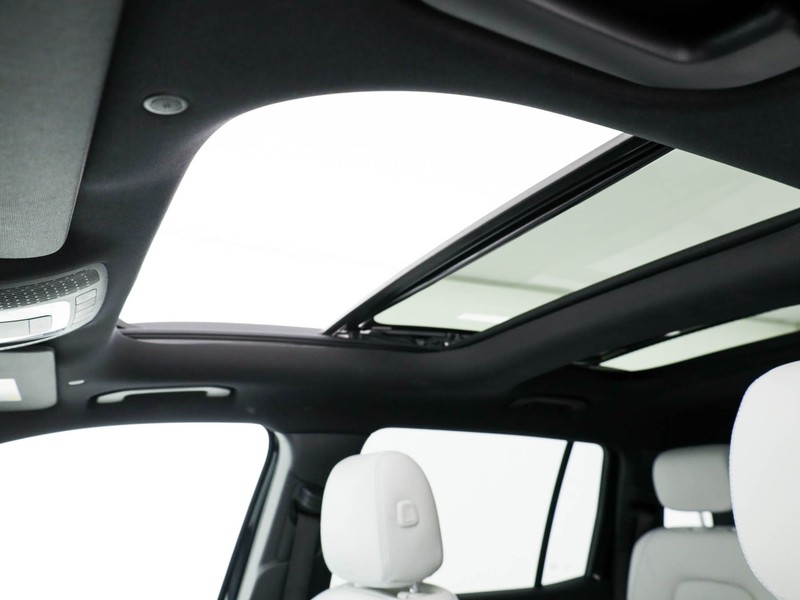 Mercedes EQB 300 sport plus edition1 4matic elettrica nero