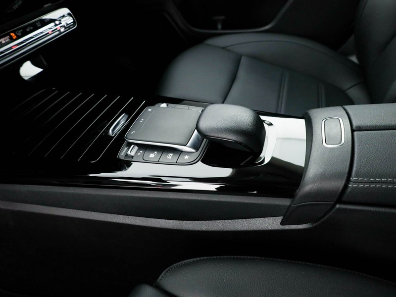 Mercedes CLA Coupè coupe 200 d sport auto diesel argento