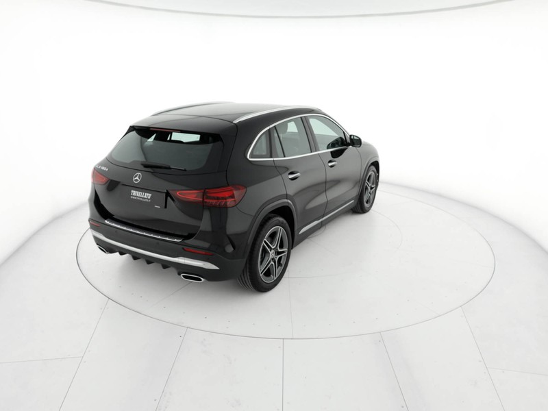 Mercedes GLA 180 d amg line premium plus auto diesel nero