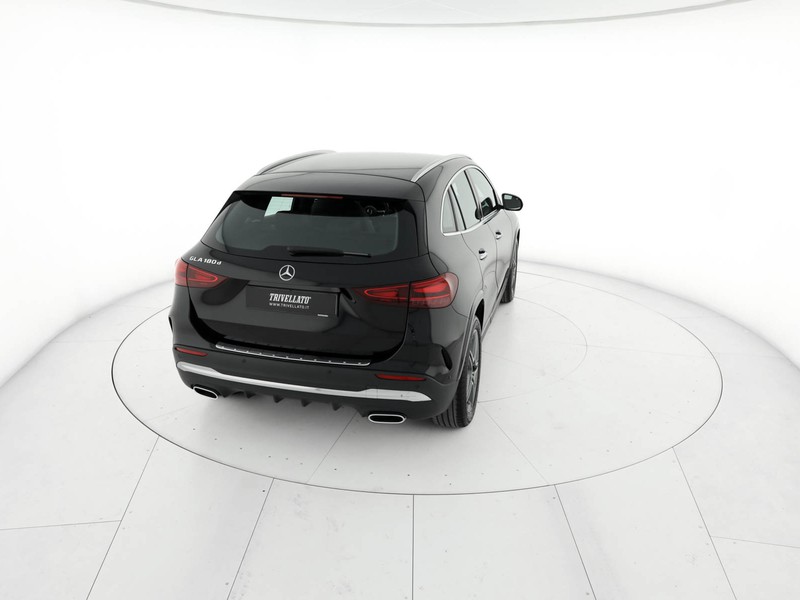 Mercedes GLA 180 d amg line premium plus auto diesel nero