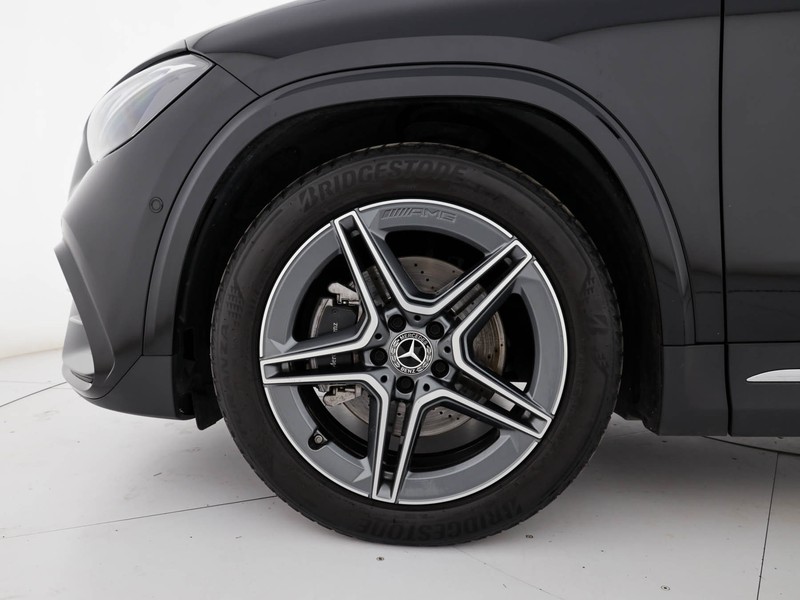 Mercedes GLA 180 d amg line premium plus auto diesel nero