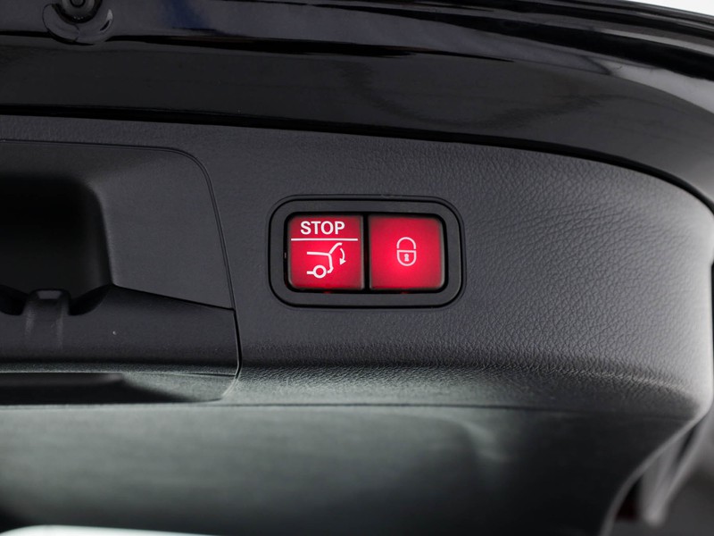 Mercedes GLA 180 d amg line premium plus auto diesel nero