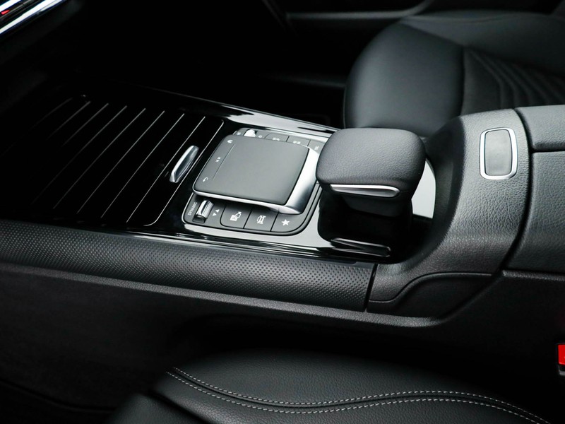 Mercedes GLA 250 e phev (eq-power) business extra auto ibrido blu/azzurro