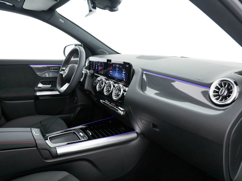 Mercedes GLA 180 d amg line advanced plus auto diesel grigio