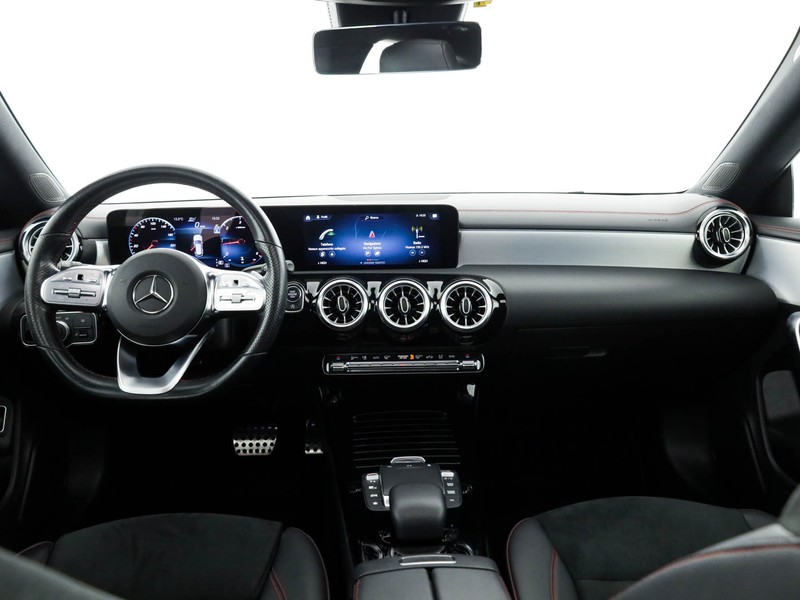 Mercedes CLA Shooting Brake  200 d premium auto diesel nero