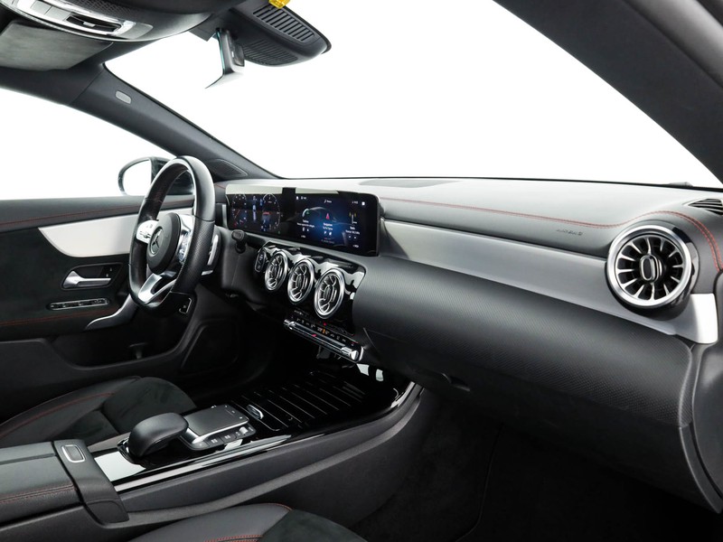 Mercedes CLA Shooting Brake  200 d premium auto diesel nero