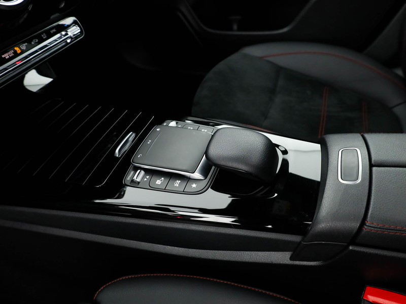 Mercedes CLA Shooting Brake  200 d premium auto diesel nero