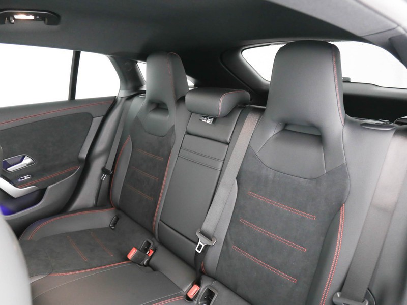 Mercedes CLA Shooting Brake  180 d amg line advanced plus auto