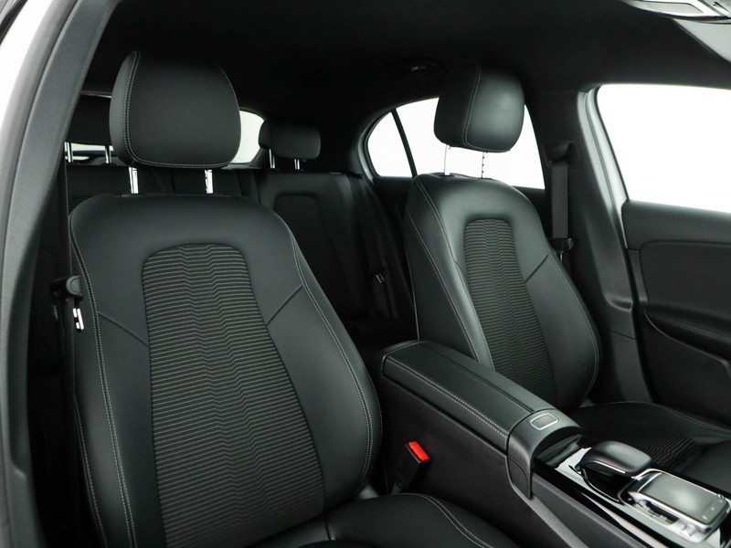 Mercedes Classe A 180 d sport auto diesel bianco