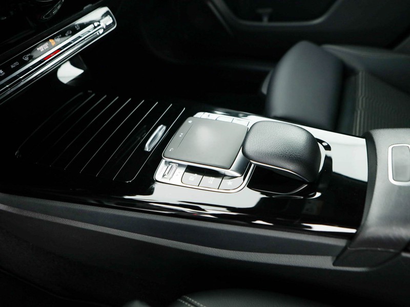 Mercedes Classe A 180 d sport auto diesel bianco