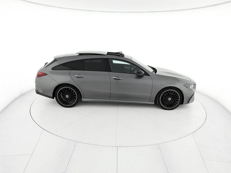 Mercedes CLA Shooting Brake  200 d amg line premium auto