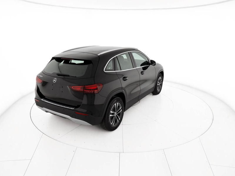 Mercedes GLA 180 d advanced auto diesel nero