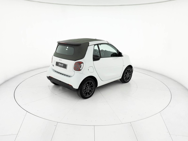 Smart Fortwo Cabrio cabrio eq prime 22kw elettrica bianco