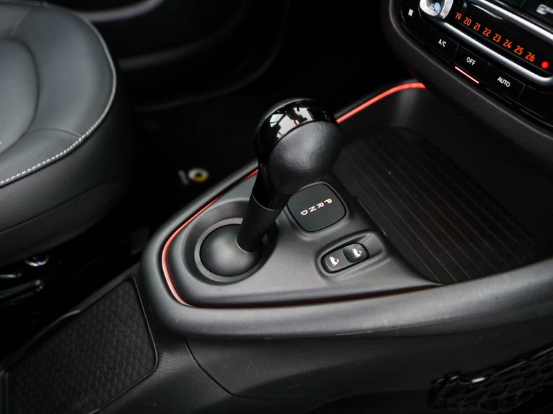 Smart Fortwo Cabrio cabrio eq prime 22kw elettrica bianco