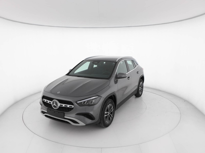 Mercedes GLA 180 d advanced auto diesel grigio