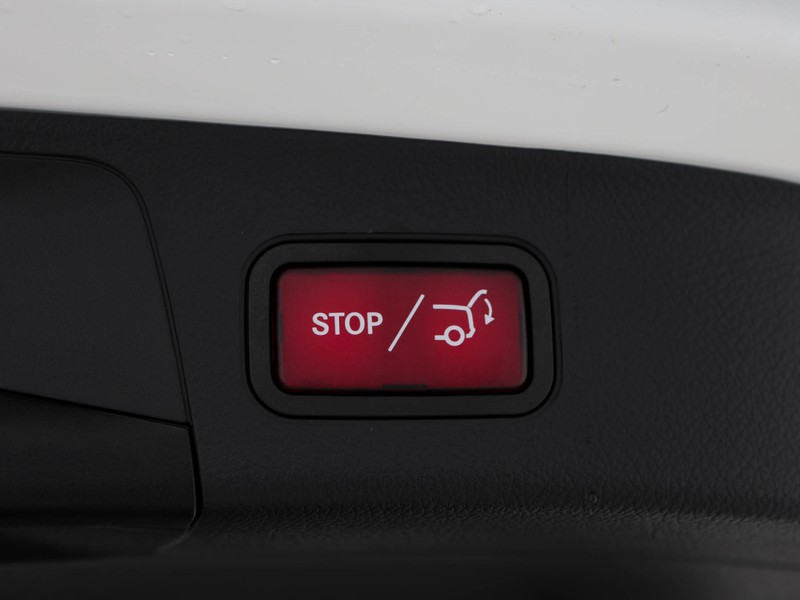 Mercedes GLA 180 d progressive advanced auto diesel bianco