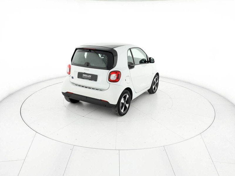 Smart Fortwo eq passion 22kw elettrica bianco