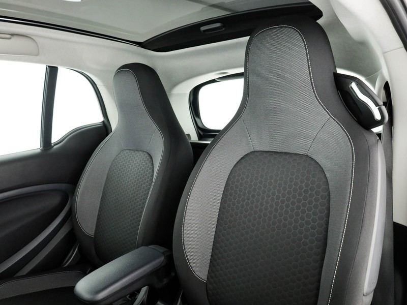 Smart Fortwo eq passion 22kw elettrica bianco