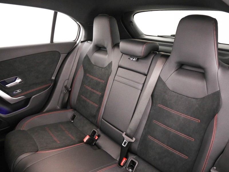 AMG Classe A a amg 35 amg line premium plus 4matic auto ibrido bianco