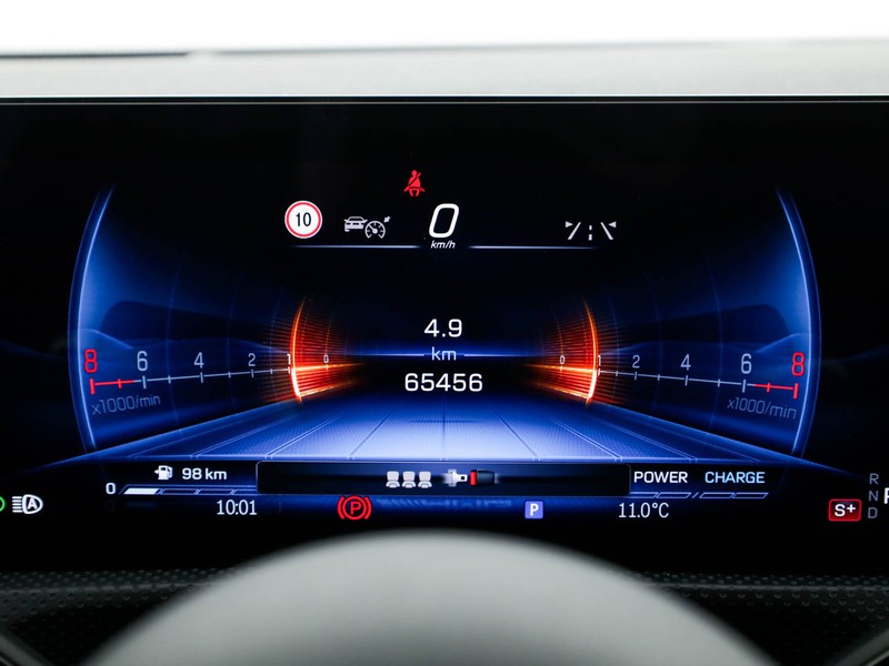 AMG Classe A a amg 35 amg line premium plus 4matic auto ibrido bianco