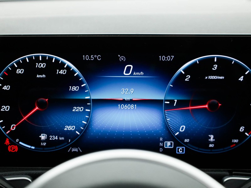 Mercedes GLB 180 d sport plus auto diesel argento