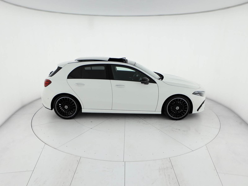 Mercedes Classe A 180 d amg line extra auto diesel bianco