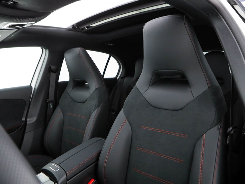 Mercedes Classe A 180 d amg line extra auto diesel bianco