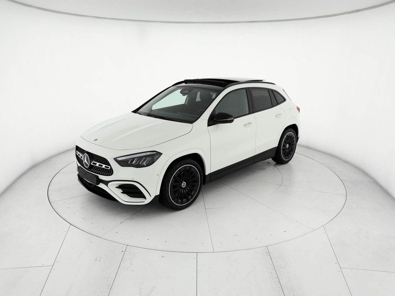 Mercedes GLA 180 amg line advanced plus auto ibrido bianco