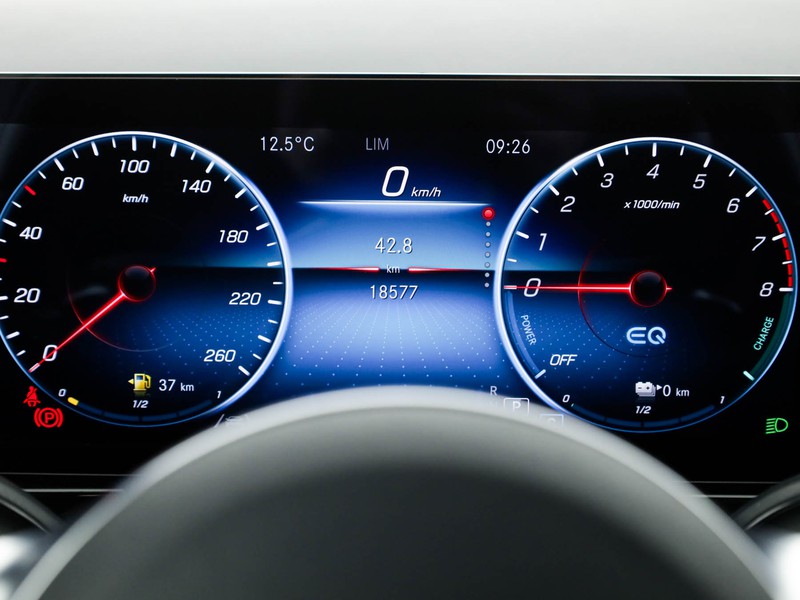 Mercedes GLA 250 e phev (eq-power) premium auto ibrido bianco