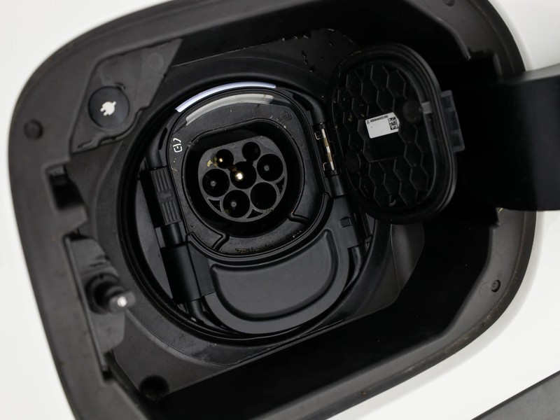 Mercedes GLA 250 e phev (eq-power) premium auto ibrido bianco