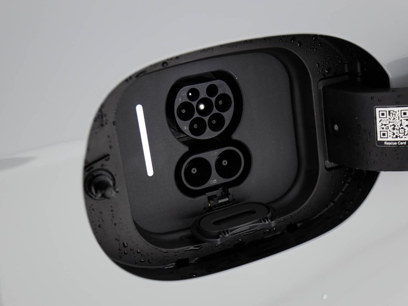 Mercedes CLA Coupè eq 250+ amg line premium elettrica grigio