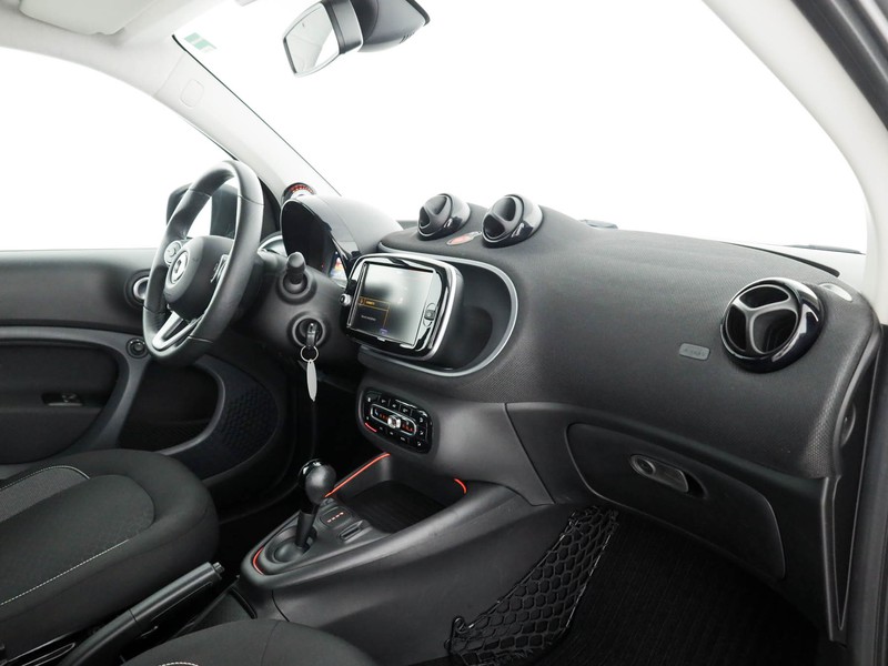 Smart Fortwo eq berlin black passion 22kw