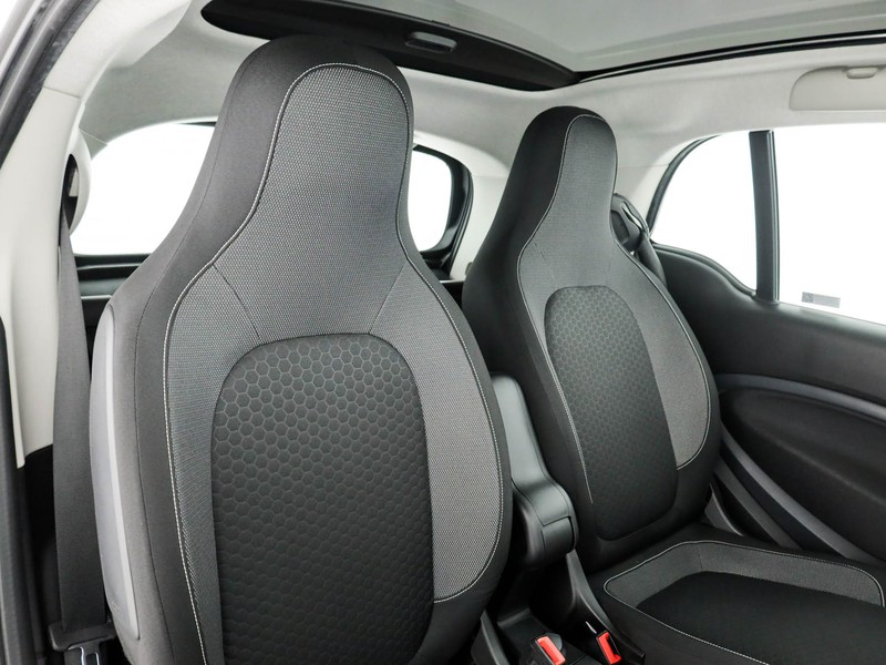 Smart Fortwo eq berlin black passion 22kw