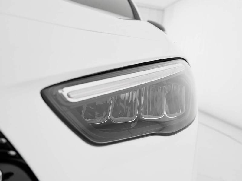 Mercedes GLA 180  d Automatic diesel bianco