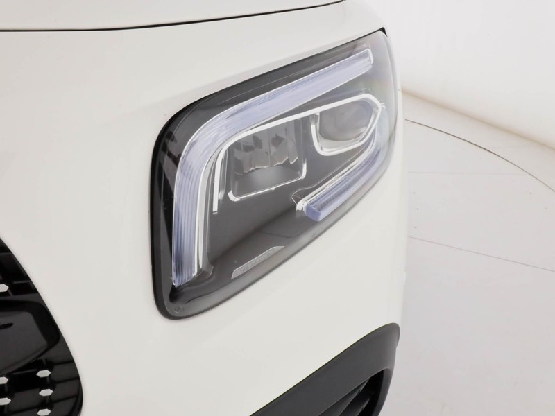Mercedes GLB 200 d premium auto diesel bianco
